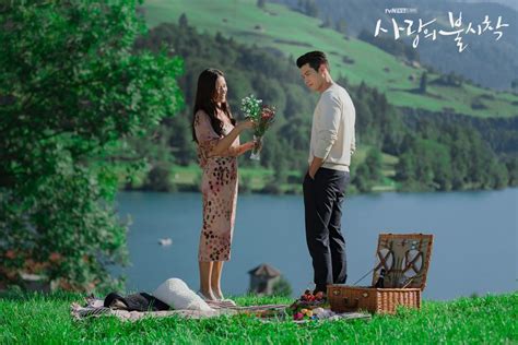 K Drama Review Crash Landing On You Heartens With Fond Memories And Heart Fluttering Romance