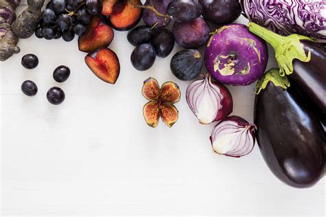 The Health Benefits Of Purple Foods The Holistic Ingredient