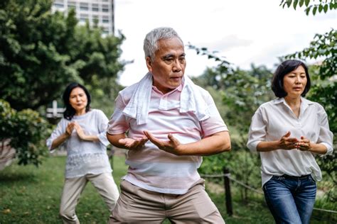 6 Fun Exercises For Seniors Saber Healthcare