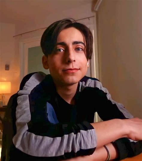 𝐴𝑖𝑑𝑎𝑛 𝐺𝑎𝑙𝑙𝑎𝑔ℎ𝑒𝑟 Hot actors Future boyfriend Celebs