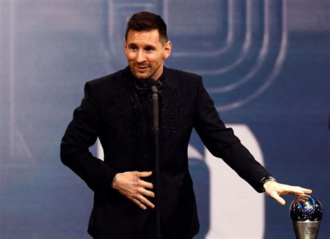 Lionel Messi Wins Fifa S Best Player Award Over Kylian Mbappe