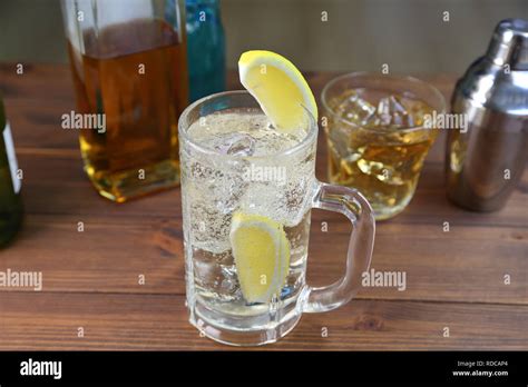 Highball De Liqueur Blanche Banque De Photographies Et Dimages Haute