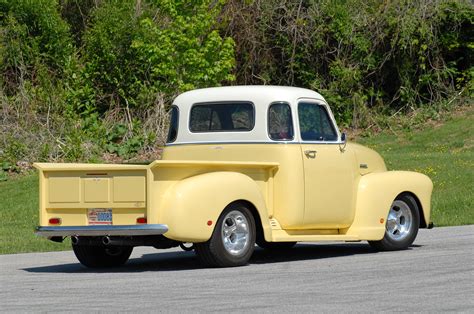 See How a Vintage 1948 Chevrolet Fire Truck Became a Hot Show Truck