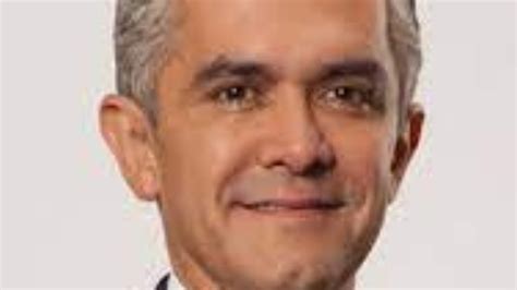 Con Cinismo Y Desverg Enza Absolutos Miguel Ngel Mancera Se Registra