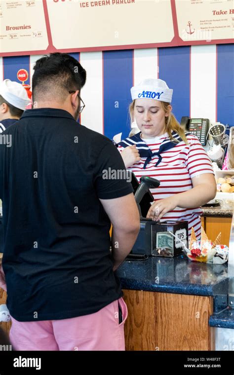 Burbank California Usa July 14 2019 Netflix Stranger Things Season 3 Scoops Ahoy Pop Up