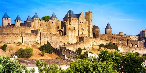 La Cité De Carcassonne Son Château Et Ses Remparts