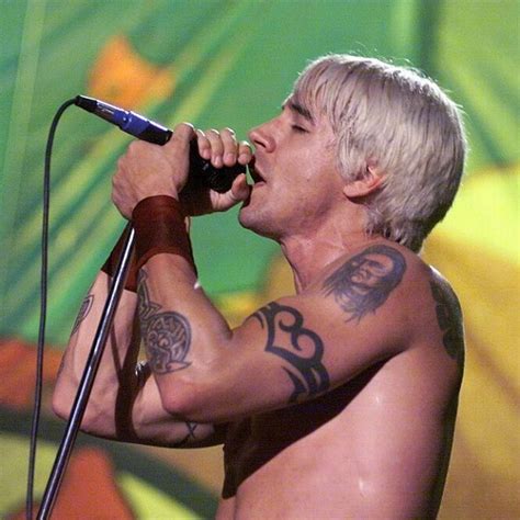 201 Me Gusta 1 Comentarios John Frusciante Everybody Knows Kiedis