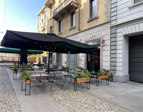 Nuova Apertura Sui Navigli Il Winelivery Bar Agenfood Agenzia Di