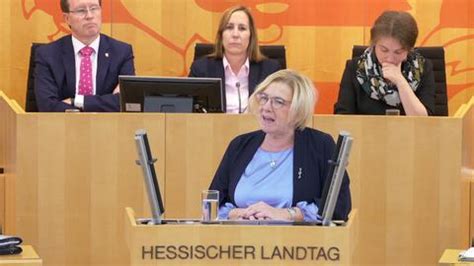 Birgit Heitland Cdu Es Fehlt In Deutschland Und Hessen An Fach Und