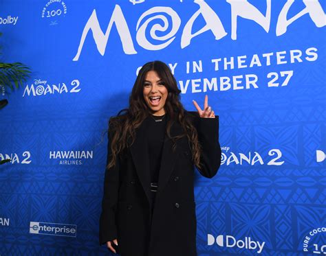 Eva Longoria Steps Out with Lookalike 6-Year-Old Son for Another Red