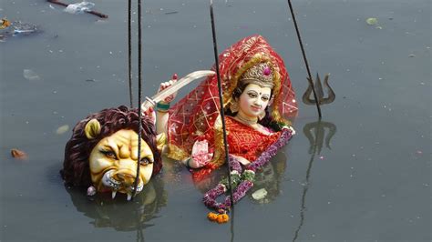 Durga Puja Visarjan Maa Durga Visarjan At Hyderabad Durga Mata