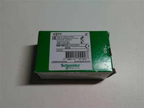 Schneider Electric VZ11 - New & OVP - Coverage, 7,90