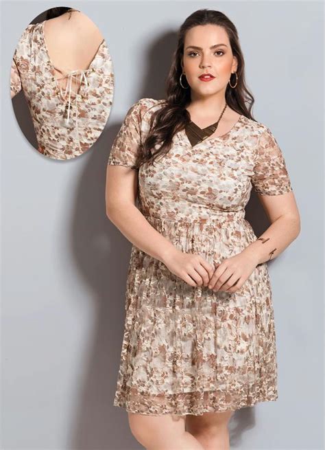 Vestido De Renda Floral Quintess Plus Size Quintess