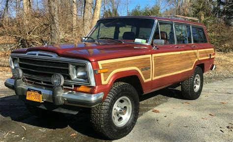 For sale: 1985 Jeep Wagoneer Limited Restored