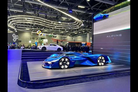 Paris Mondial De L Auto Renault Rockt Stellantis Blockt