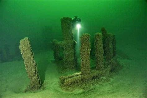 Lake Michigan Stonehenge A Stunning Spectacle