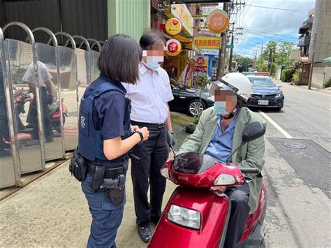 桃園8旬老翁騎機車「突感不適」摔倒地 楊梅警暖心救援 社會 中時