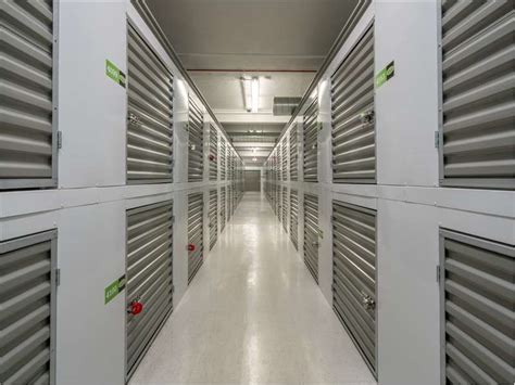 What's the Difference Between Storage Units & Storage Lockers? | Extra ...