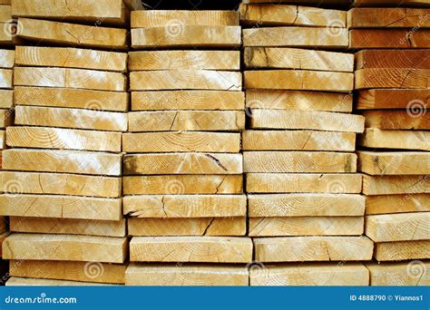 Madeira Empilhada Foto De Stock Imagem De Softwood Material