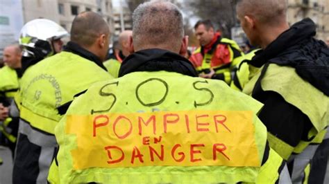 In Pictures French Workers Strike Over Pension Reforms Bbc News