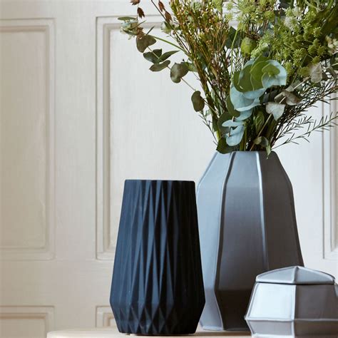 Black Contemporary Vase Met Afbeeldingen Vaas Zwarte Vaas Zwart