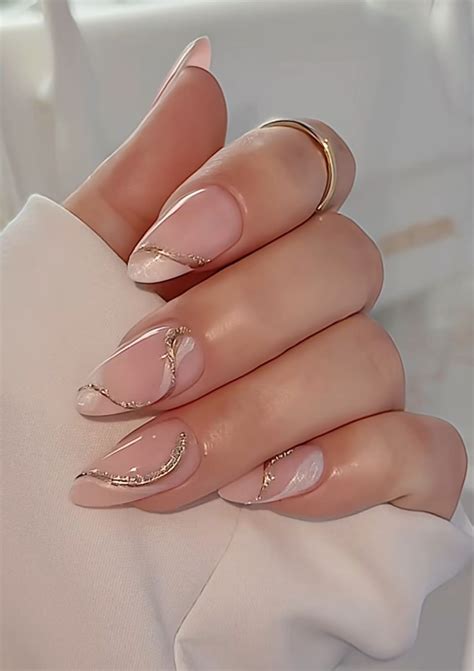 Pin de Anita Antinolfi en Nails en 2025 Manicura de uñas Uñas elegantes y sencillas Uñas nude