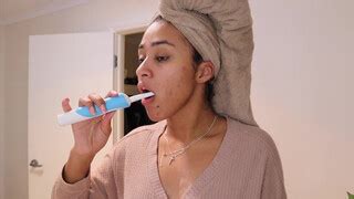 5 25 Nip Victoria Deng Nude Video On YouTube Nudeleted