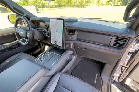 2022 Ford Excursion Interior