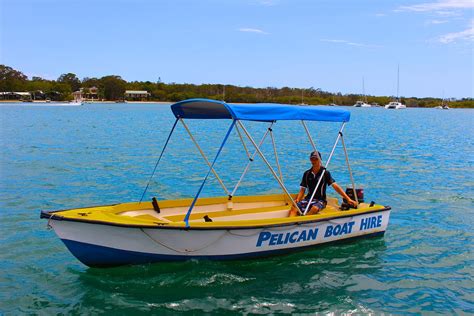 Runabout Dinghy 6 People Pelican Boat Hire