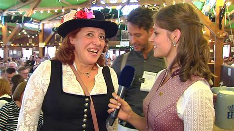 Wiesn Promis Mama Bavaria Luise Kinseher Im M Nchen Tv Interview Youtube