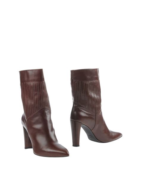 Lyst - Stuart Weitzman Ankle Boots in Brown