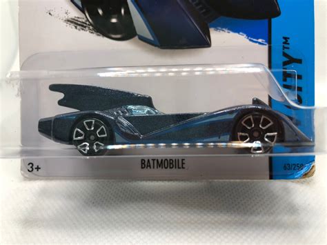 HOT WHEELS BATMOBILE CFK21 HW CITY NO BLISTER PALADINO LEILÕES