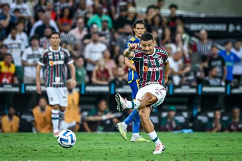 Fluminense bate o Boca Juniors na prorrogação e vence a Copa