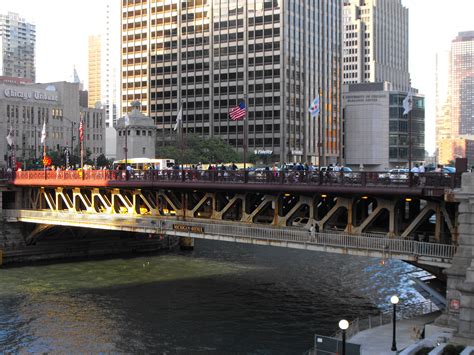 HistoricBridges.org - Michigan Avenue Bridge Photo Gallery