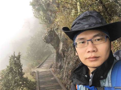 玉山登山口 ️排雲山莊 Hikingbook 陪你一起安全登山