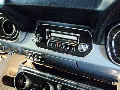 Original 1966 Mustang Radio