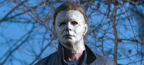 Cool Stuff: The Official 'Halloween' 2018 Michael Myers Mask Is ...