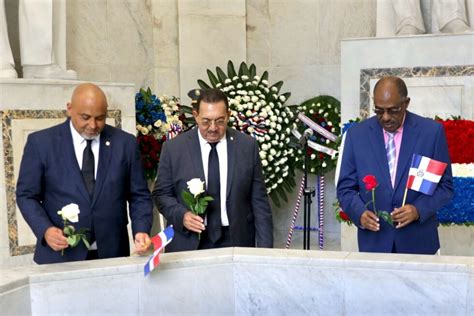 Senado Rinde Homenaje A Juan Pablo Duarte En El Altar De La Patria En