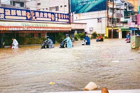 雨彈襲南台灣 高雄淹水大塞車 里長：近4年來最嚴重 寶島大小事 台灣 世界新聞網