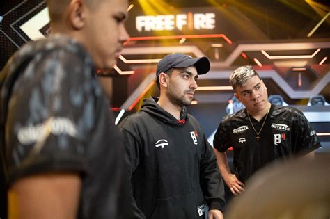 B4 Anuncia Saída De Ruan Jogador Da Equipe Mobile Free Fire Mania