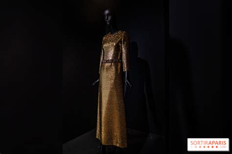 Gold Les Ors D Yves Saint Laurent L Exposition Mode Du Mus E Yves