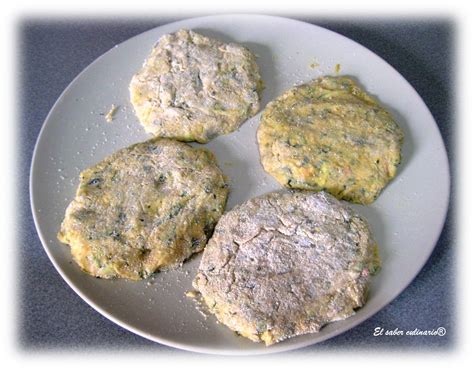 Hamburguesas De Garbanzos Y Calabac N Con Ensalada De Zanahoria Y Yogur