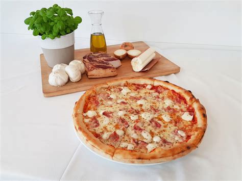 Uni Pizza Trenčín Rozvoz Pizze Chutňe Rýchlo A Jednoducho