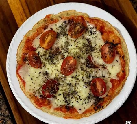 Pizza de frigideira é lanche saudável e fica pronta em 10 minutos