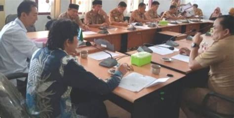 Ketua Bapemperda Pimpin Rapat Sinkronisasi Dan Harmonisasi Di Kabupaten