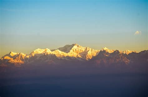 Witness the Sunrise from Tiger Hill Darjeeling - ROADS RIDER