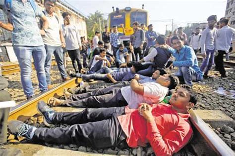 रेलवे ने की एनटीपीसी और ग्रुप डी की परीक्षा रद्द Johar Ranchi