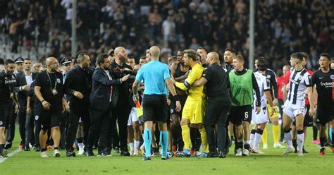 Conference League Trapp Rot Nach Abpfiff Das Ist Ein Skandal Wirklich