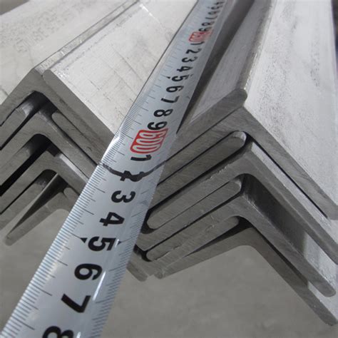 ASTM A Ss S Jr Galvanized Low Carbon Hot Rolled Steel Angle Iron Equal Angle Bar For