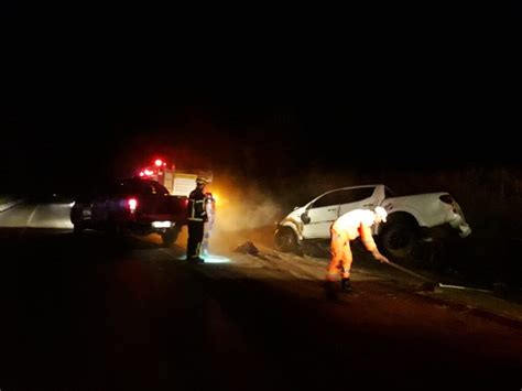 Homem Morre E Duas Pessoas Ficam Feridas Após Acidente Na Br 352 Em